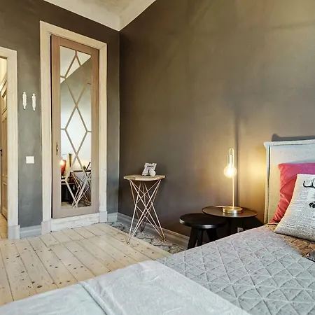 Center Terbatas Street Apt. + Free Parking Apartment Riga